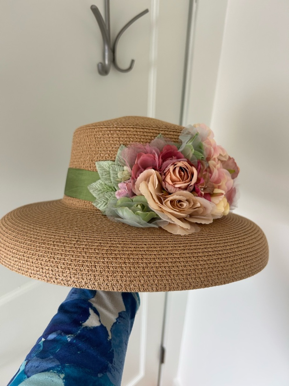 Straw hat, derby hat, garden party hat
